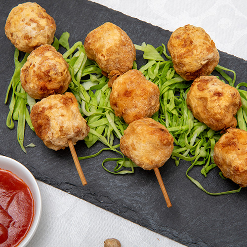 Brochetas de gambas y sepia